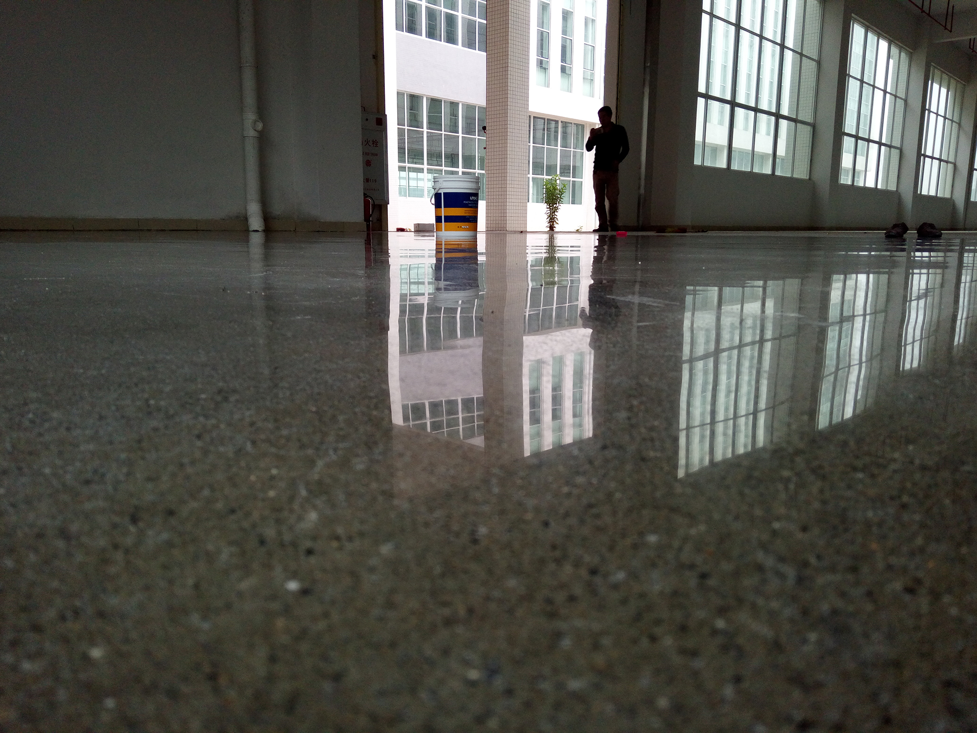 金刚砂密封固化地坪—sika锂基